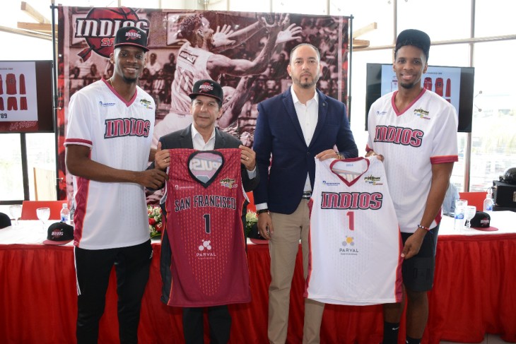 Indios de San Francisco Presentan Uniformes